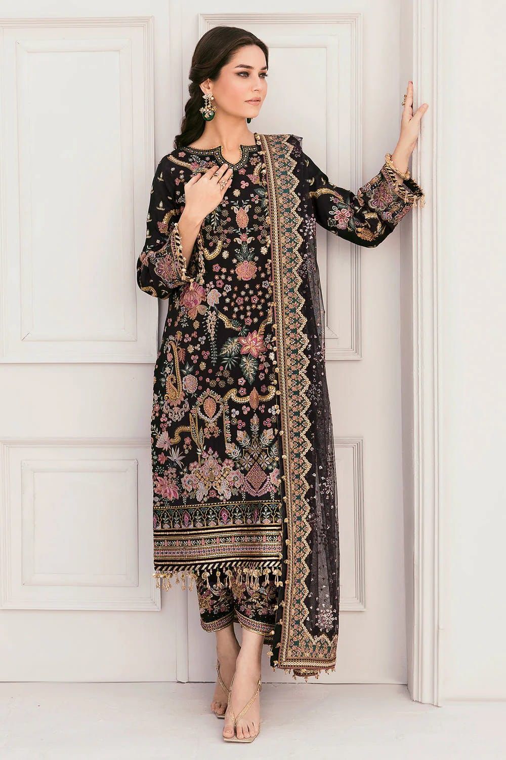 Baroque – Heavy Embroidered Formal Bridal Collection (Black)