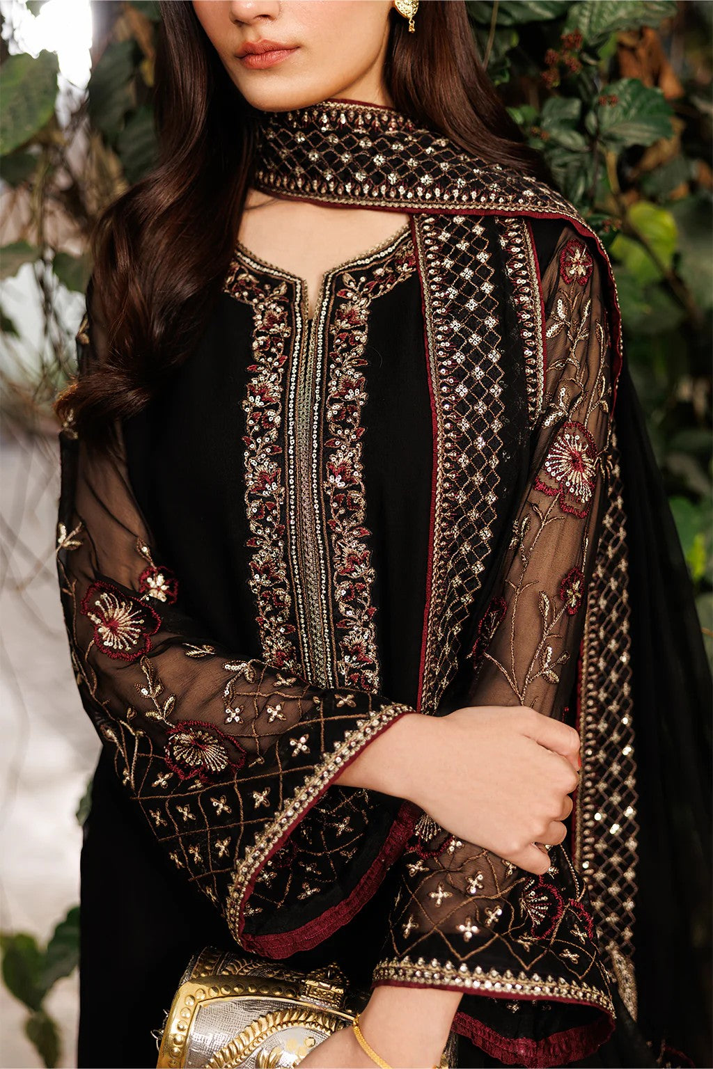 Ahmozi Presenting Iznik Chiffon Embroidered Unstitched suit