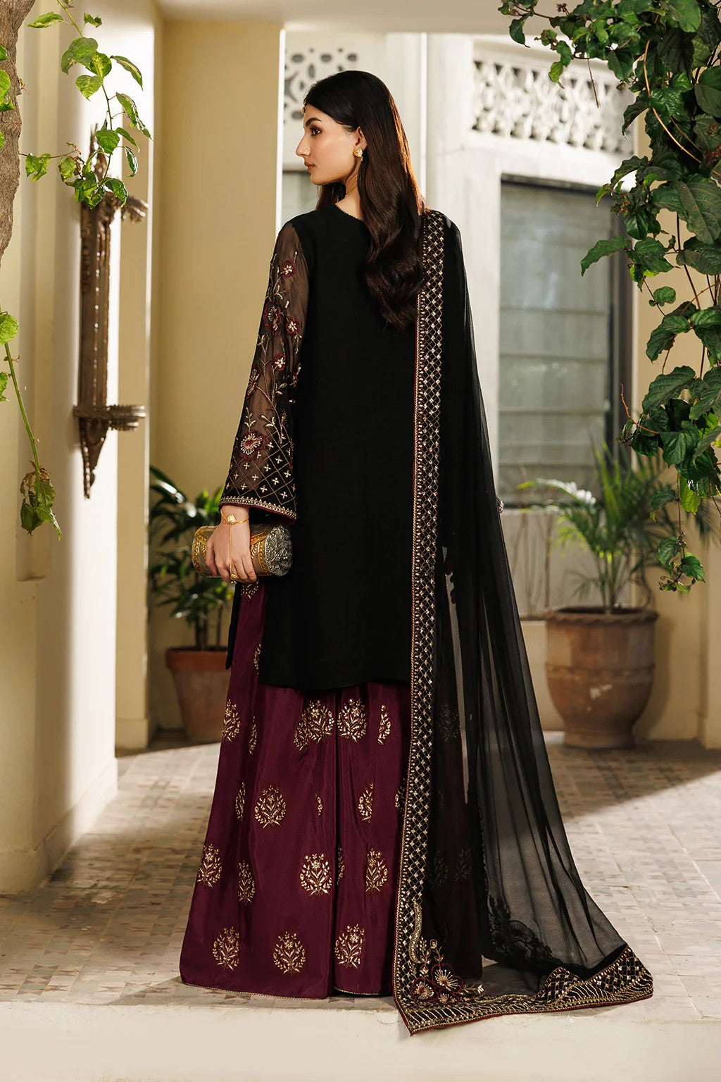 Ahmozi Presenting Iznik Chiffon Embroidered Unstitched suit