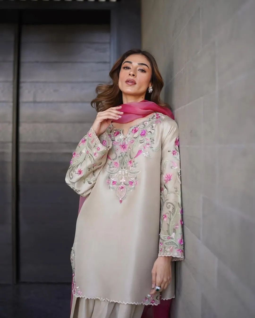 VANIYA — LUXURY 3 PIECE SILK