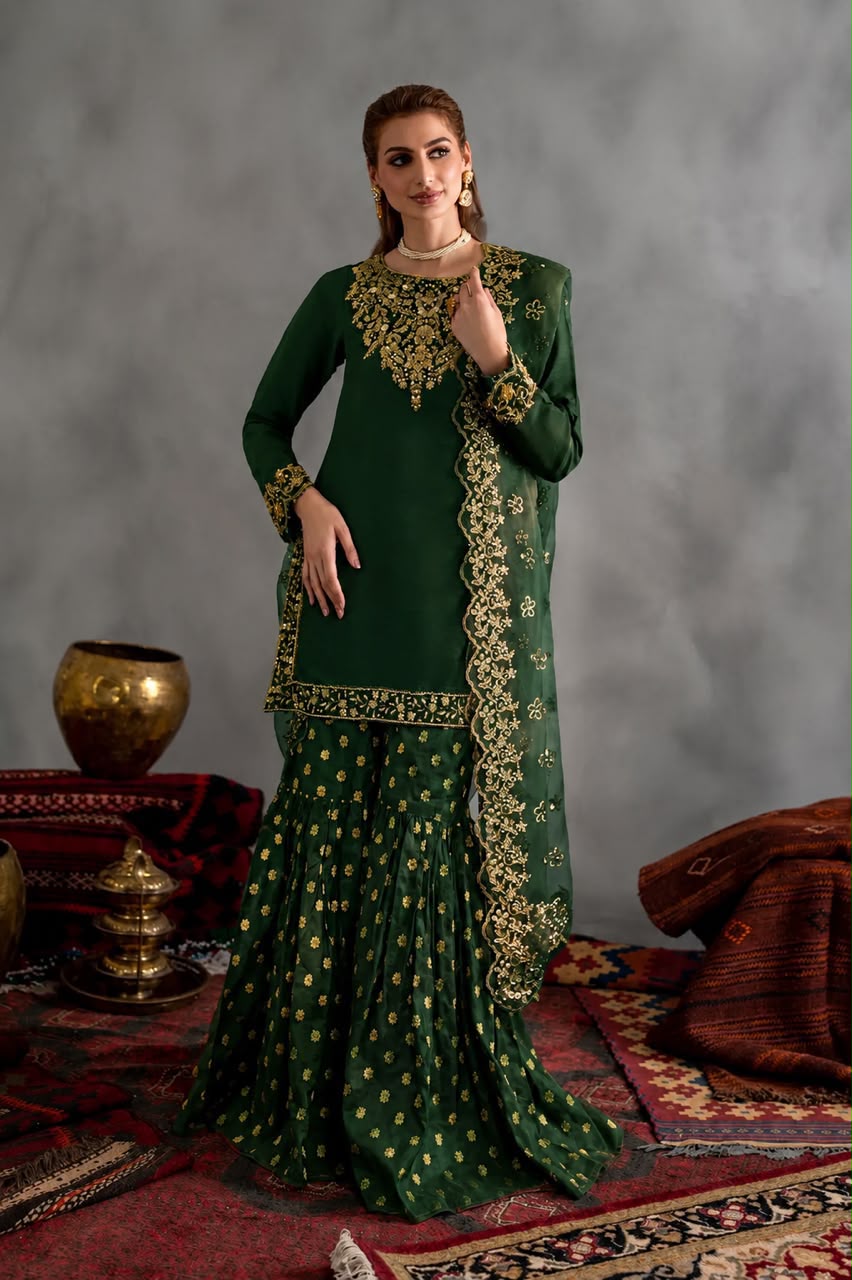 IZNIK – UNSTITCHED 3 PIECE SUIT