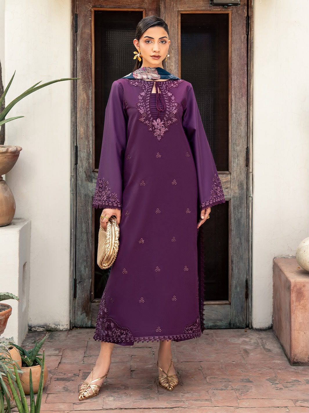 IZEL– PREMIUM 3PC  DHANAK SUIT
