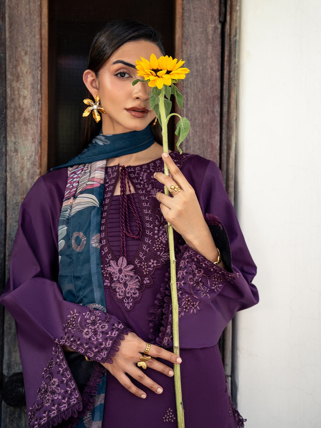 IZEL– PREMIUM 3PC  DHANAK SUIT
