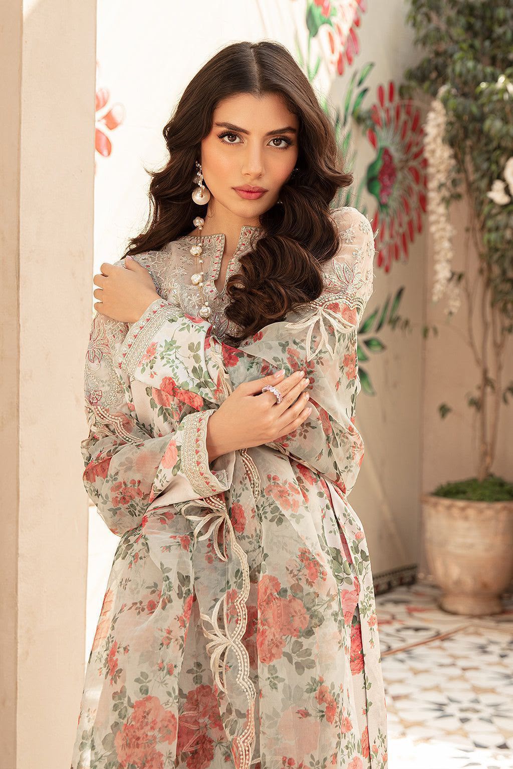VANIYA 3 PIECE FLORAL DESIGN