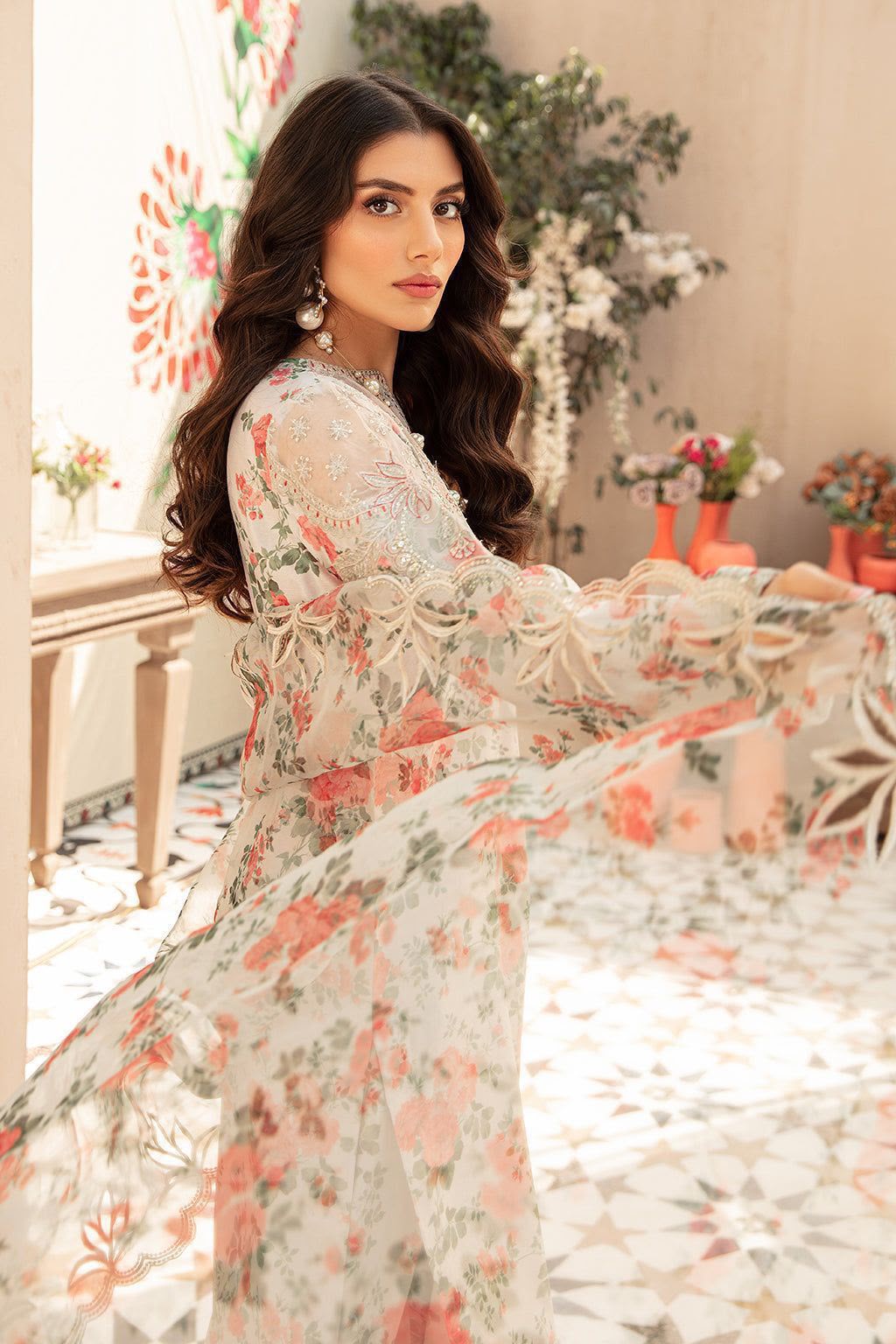 VANIYA 3 PIECE FLORAL DESIGN