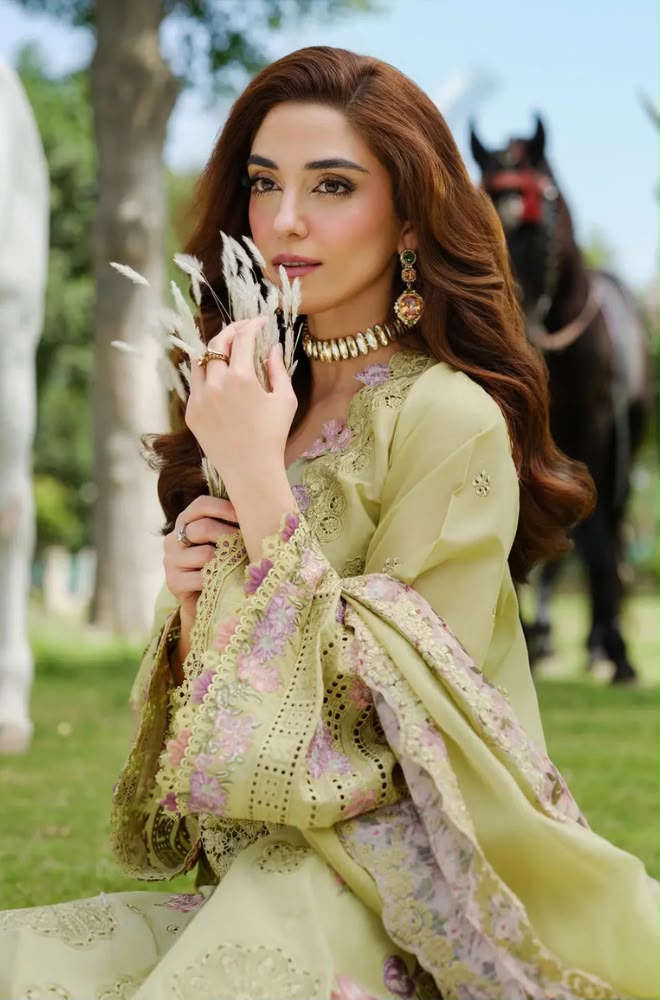 ELAF – Chikankari Unstitched 3-Piece Suit