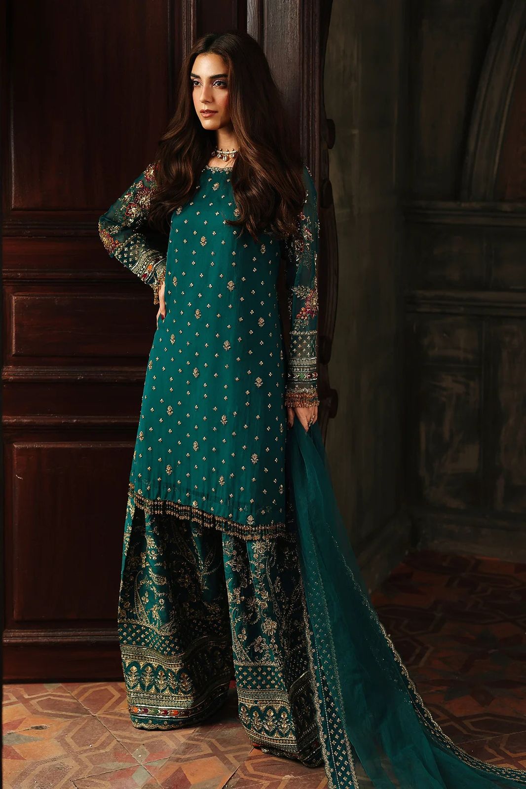 CHARIZMA-3 piece suit
